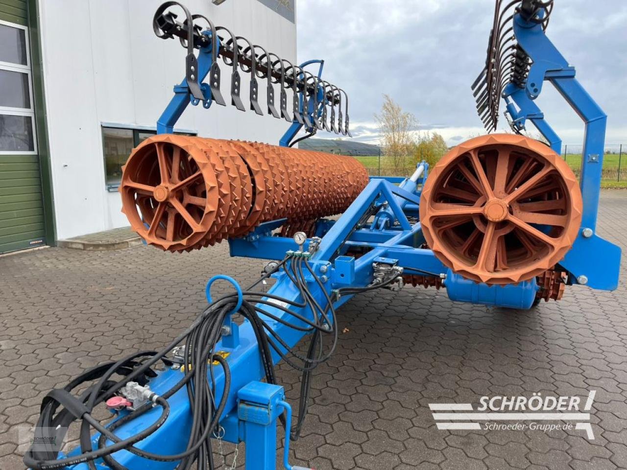 Sonstige Bodenbearbeitungsgeräte des Typs Tigges CAMBRIDGEWALZE CERAFLEX |VORFÜHRMASCHINE, Gebrauchtmaschine in Leizen (Bild 3)